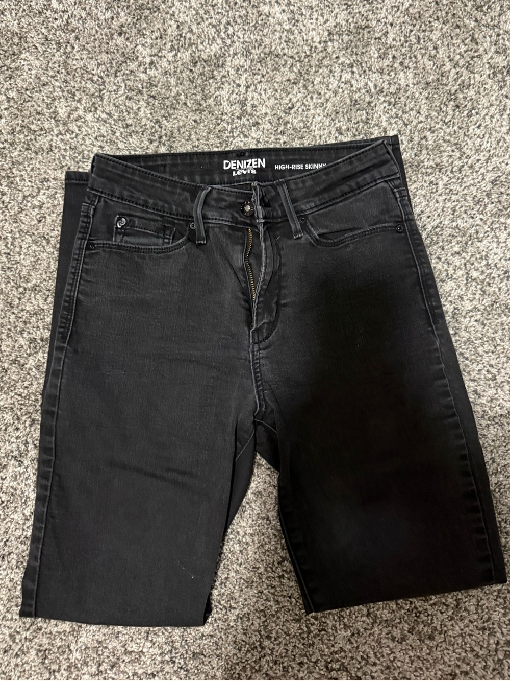 Levi's Denizen High-Rise Skinny Black Jeans